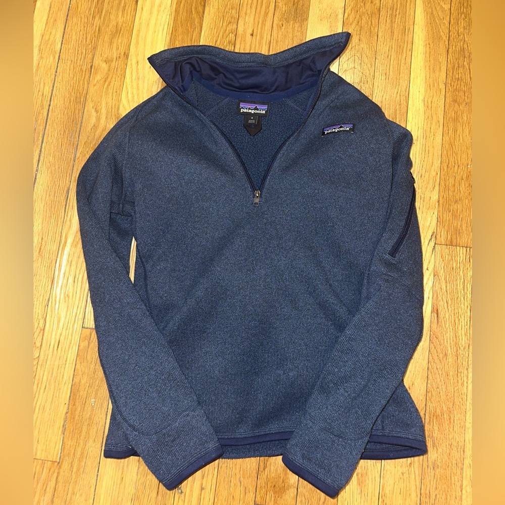 Patagonia navy blue quarter zip fleece pullover
